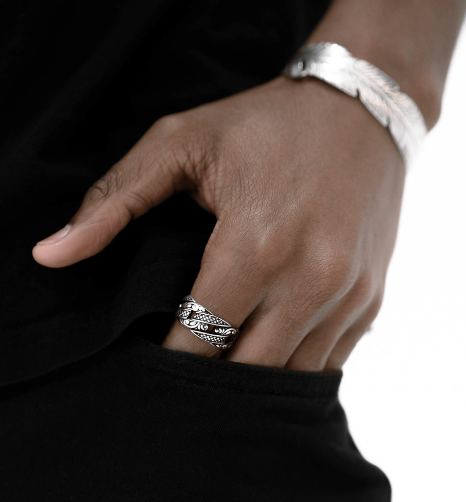 Mens ring/ Silver rings/ Jewelry designer/ Nixir / London/ Men's jewelry